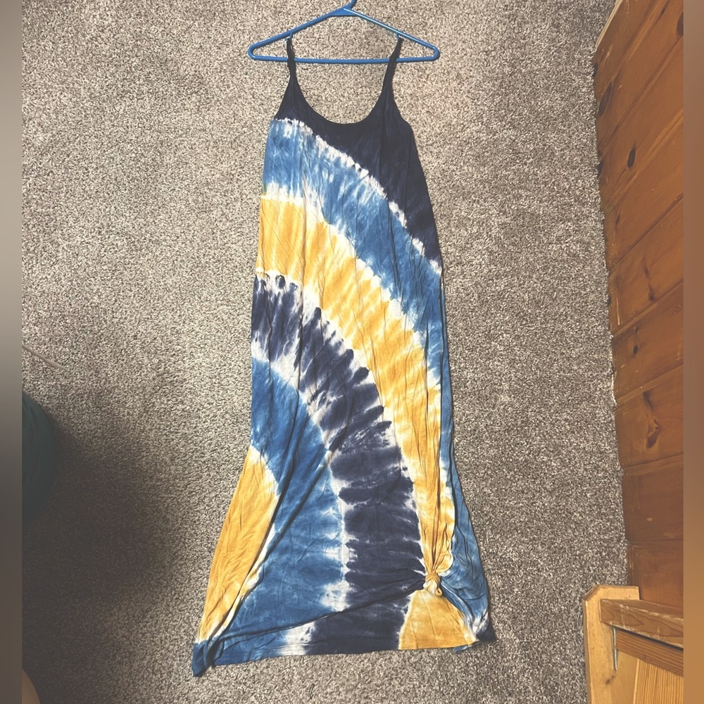 Kiwi + punch maxi dress brand new with tags.
